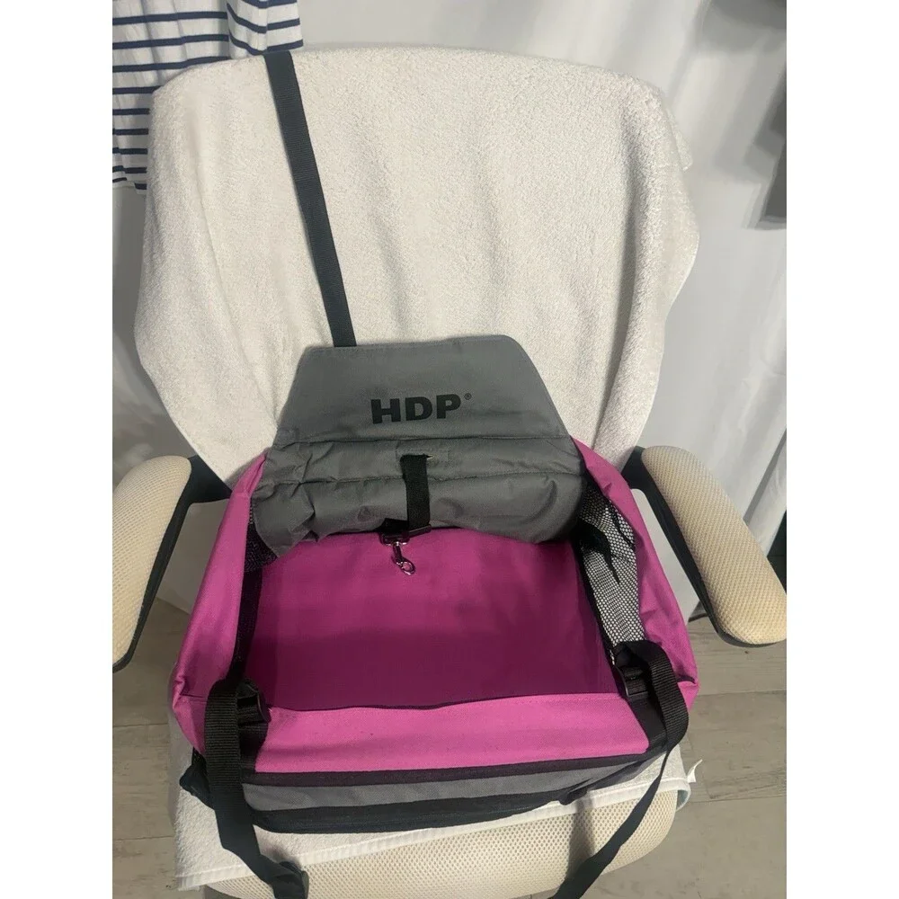 HDP Dog Car Seat- Pink &black Used Extra Small - Small Breads Under 40LBS